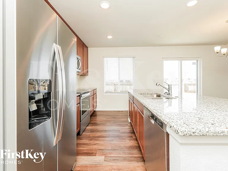 10142 Luneth Dr — Photo 5