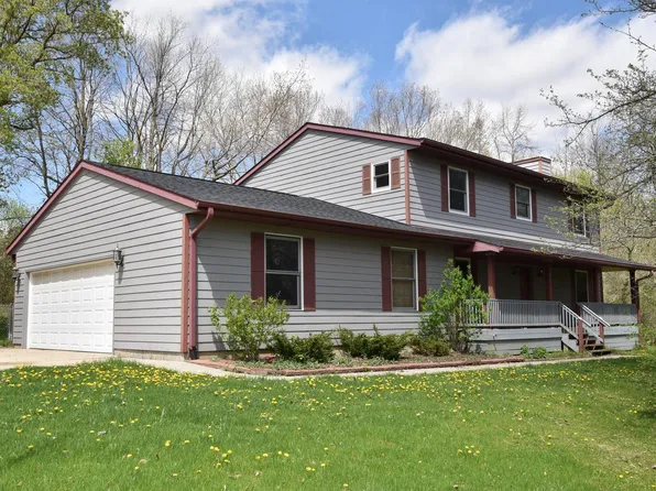 2039 Virginia LANE, Grafton, WI 53024