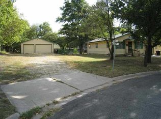 619 E Helbert St, Mulvane, KS 67110