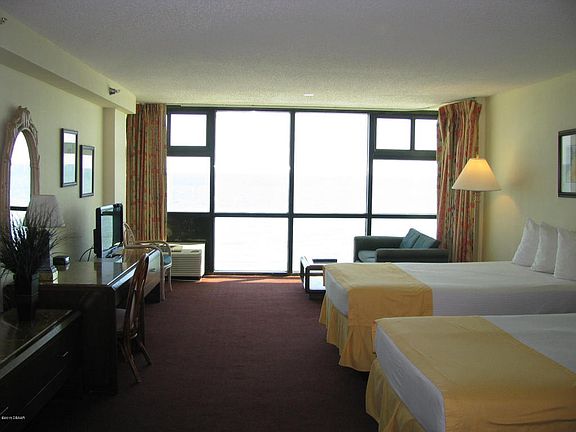 4th image of 1909 S Atlantic Ave #813