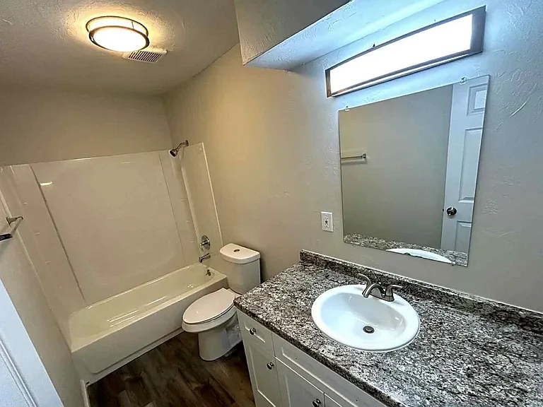 The Vue at Garden Square — Photo 10