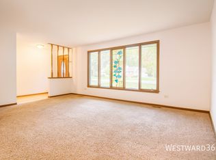 16 Longwood Dr #1, Joliet, IL