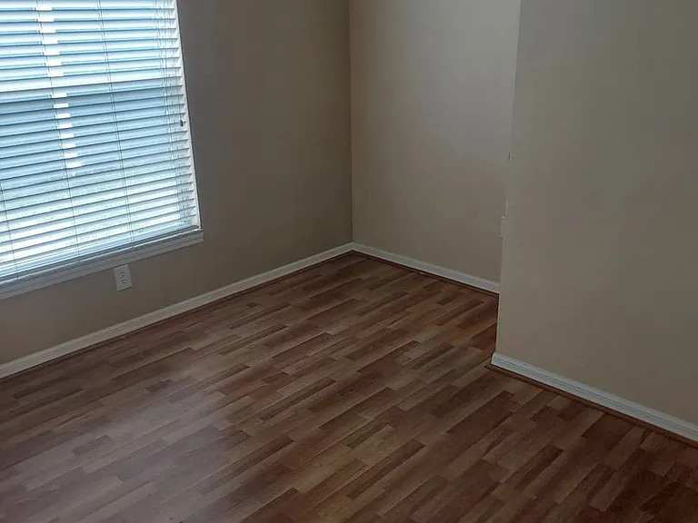 1003 Lumsden Trace Cir — Photo 32