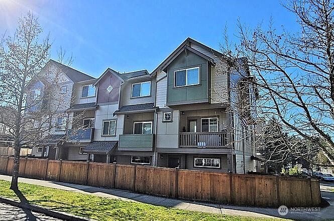 1st image of 517 Oso Berry Street NW