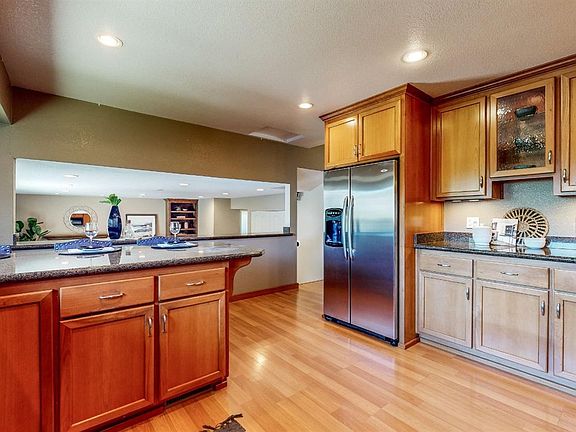 5th image of 5271 Arnica Way