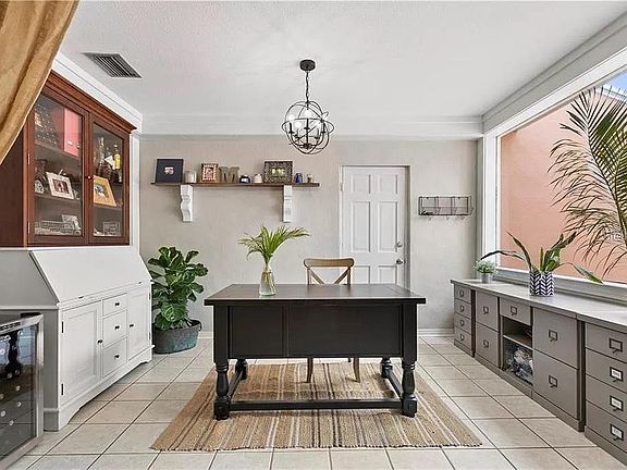 4th image of 4115 W Empedrado St
