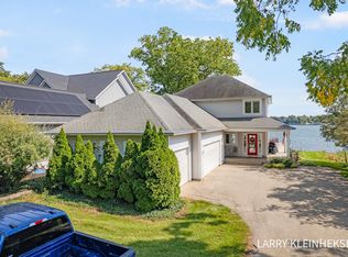 512 Howard Ave, Holland, MI 49424