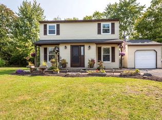 8177 Gatewood Dr, Clay, NY 13041