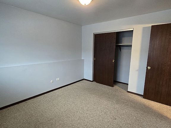 3rd image of 1016 Manchester Ct #5B