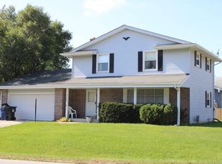 3306 Monarch Dr, Racine, WI 53406