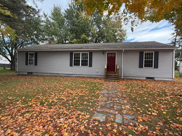 10 Silver Street, Fairfield, ME 04937