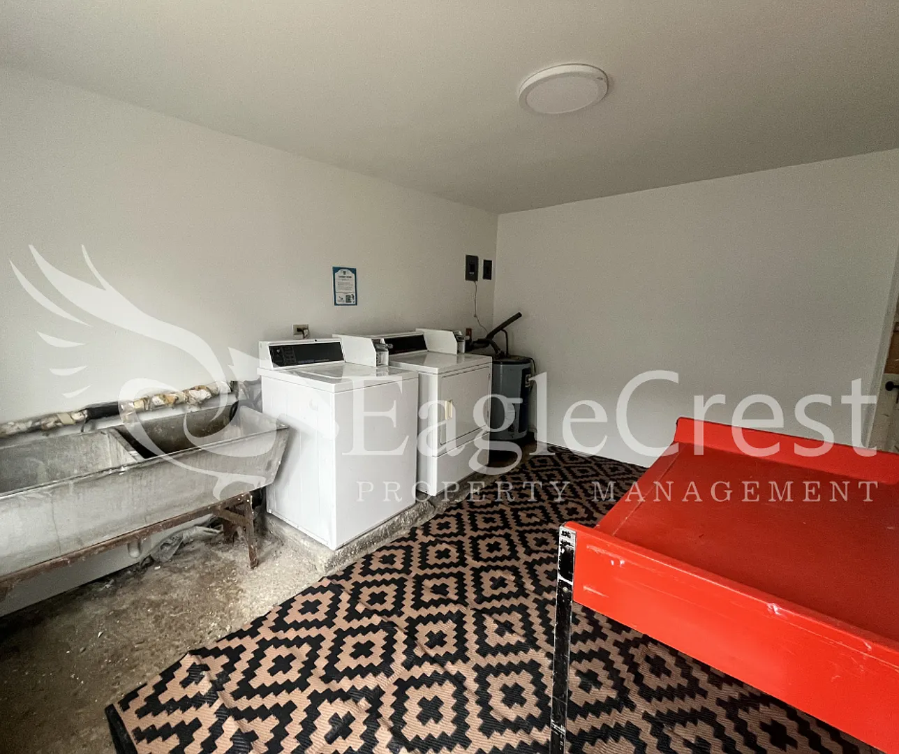 Roseville Lane Apartments — Photo 4