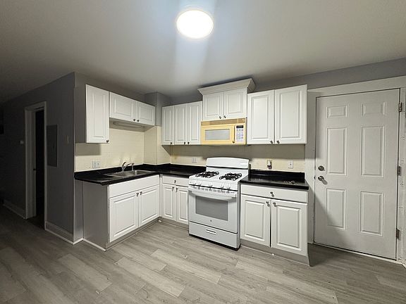 4th image of 99 Galpin St APT 3N