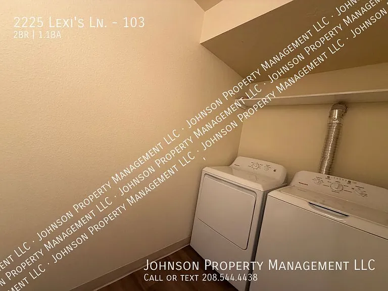 2225 Lexis Ln #103 — Photo 9