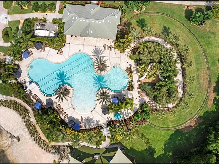 11016 Tahiti Isle Ln — Photo 34