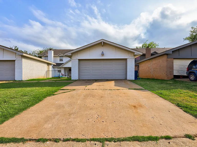 7507 Knight Lake Dr — Photo 37