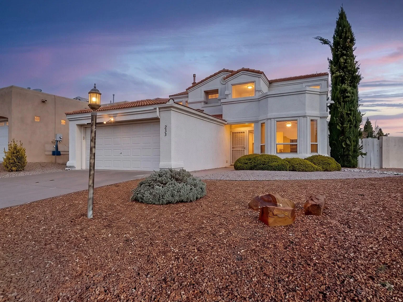 4 bed, 2.5 bath, 2213 sqft, $2,995 — Photo 1