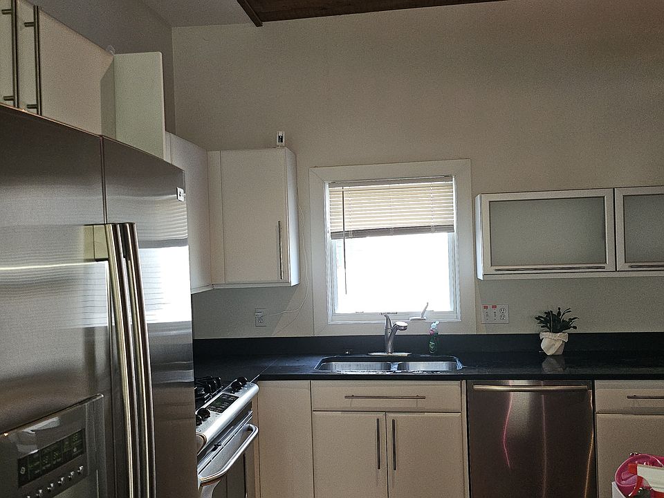 1st image of 1365 Cambridge St #3