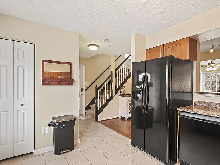 5707 Joseph Ct — Photo 4