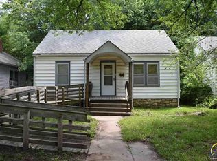 112 NW Kendall Ave, Topeka, KS 66606