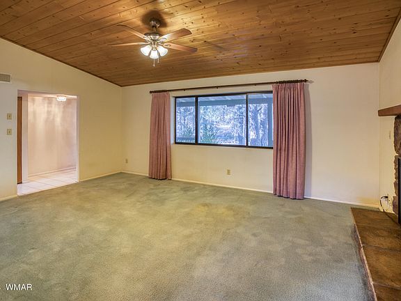 3rd image of 2269 Lockwood Dr