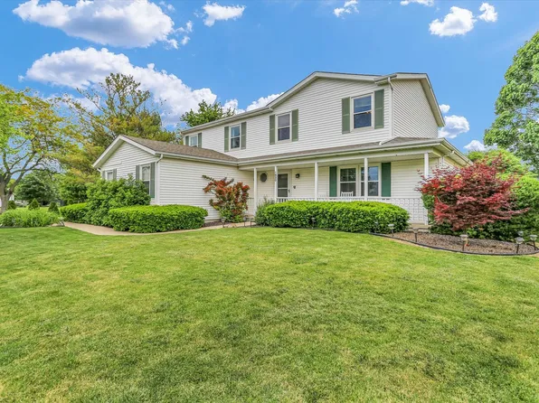 1930 Berkshire Gardens Cc Ln, Normal, IL 61761