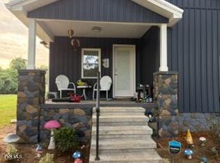 1007 Embreville Rd, Johnson City, TN 37604