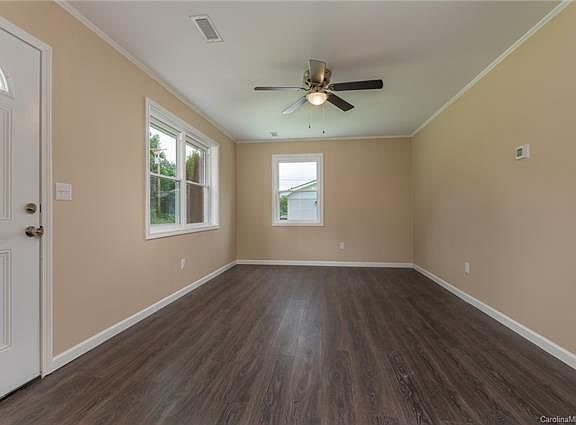 4th image of 200 McDaniel St
