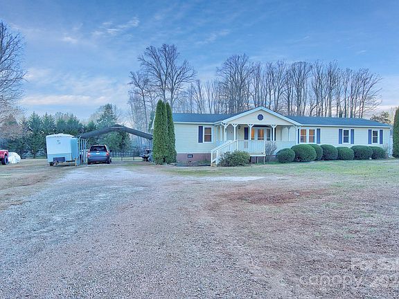 3rd image of 245 Knoll View Dr