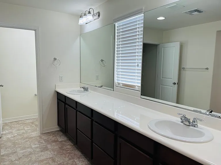 7133 Manolo St — Photo 53