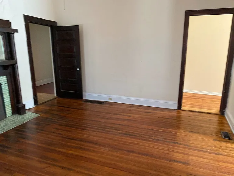 339 Park Ave — Photo 26