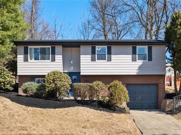 487 Lucia Dr, Pittsburgh, PA 15221