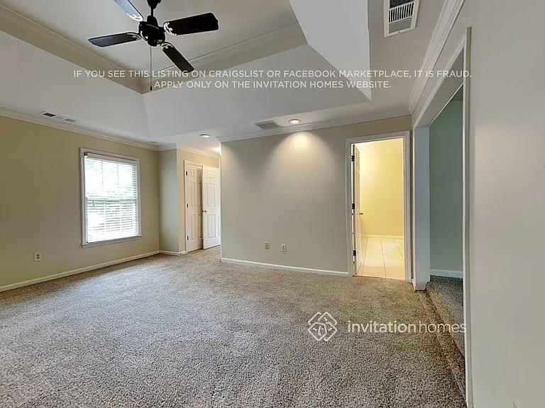 9320 N Lake Dr — Photo 15