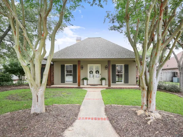 10121 Oakline Dr, Baton Rouge, LA 70809