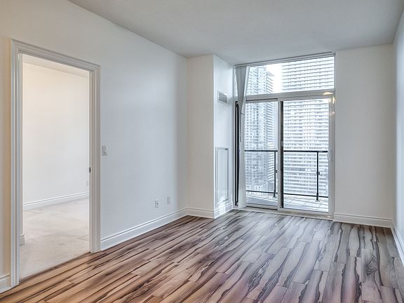 4th image of 28 Ted Rogers Way #2306