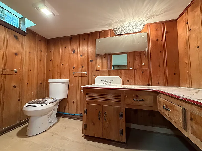 21830 Kipling Ave — Photo 34