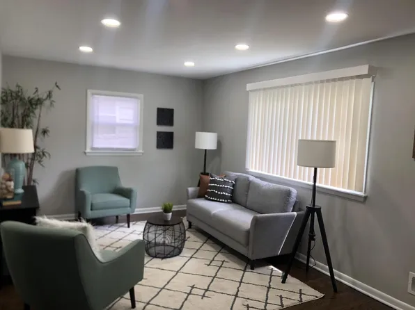 5165 North 69th STREET, Milwaukee, WI 53218