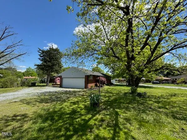 706 Orchard Dr, Graham, NC 27253