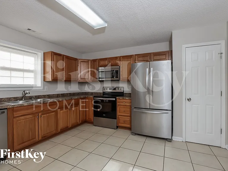 709 Southshore Pkwy — Photo 8