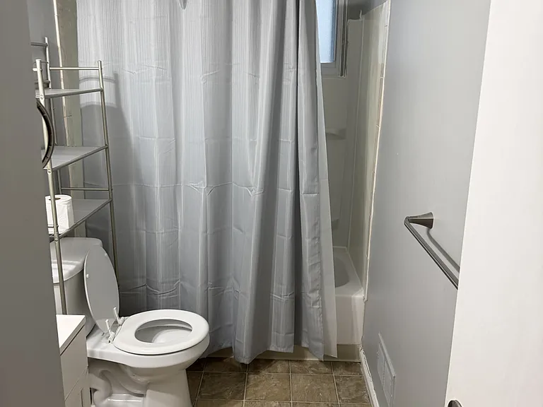 415 Pingree Blvd — Photo 29