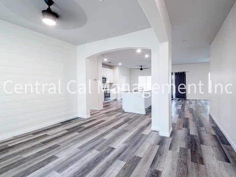 6518 Bangor Pl — Photo 2