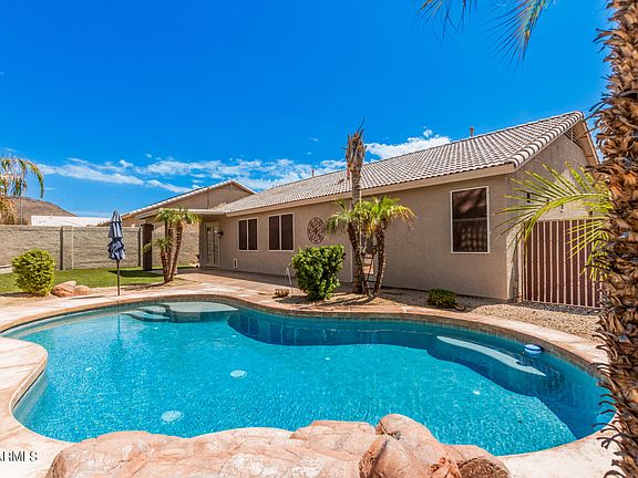 2nd image of 6942 W EL CORTEZ Place