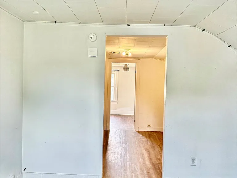 310 Birdsall St — Photo 6