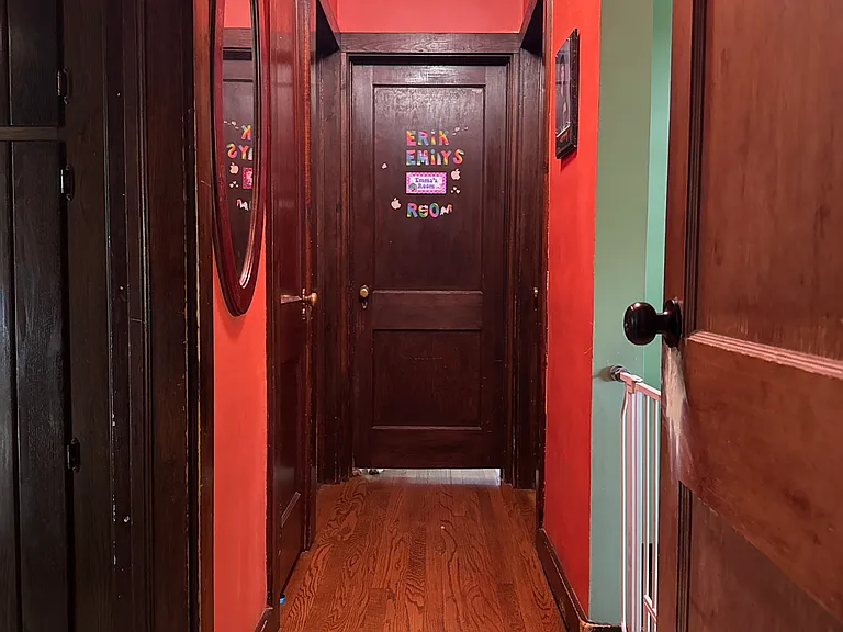 218 Pleasant Ave — Photo 10