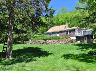96 Newgate Rd, East Granby, CT 06026