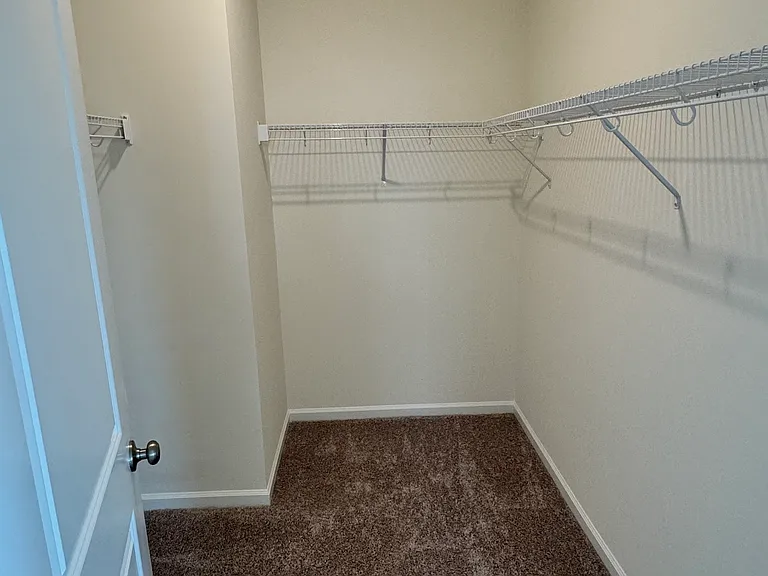 828 Parc Townes Dr — Photo 19