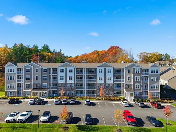 401 Emery Ln #304, Sudbury, MA 01776