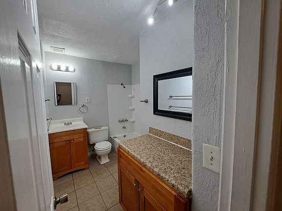 3rd image of 705 Alexander St #1