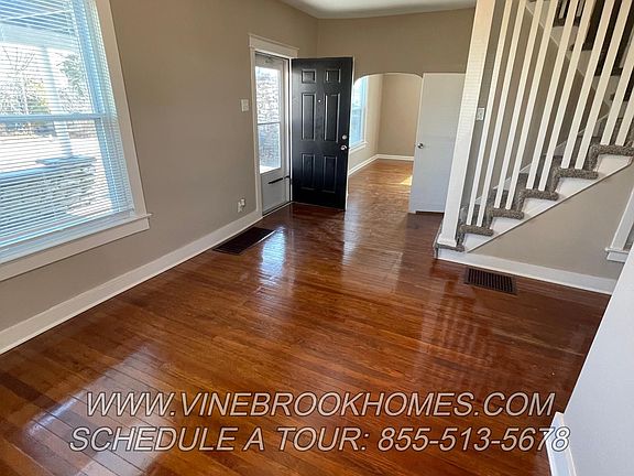2nd image of 222 N 38th St
