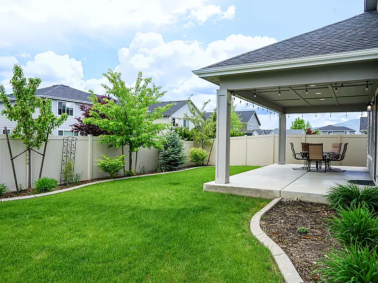 3788 N Shelburne Loop — Photo 31